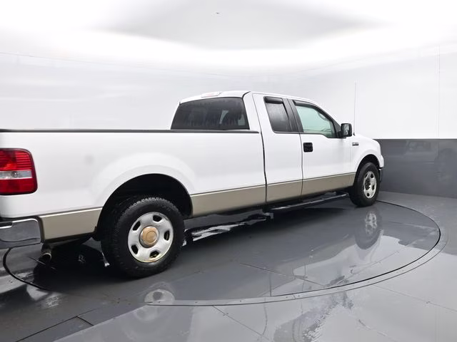 2007 White Ford F-150 XLT RWD Truck