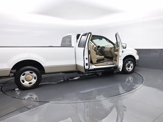 2007 White Ford F-150 XLT RWD Truck
