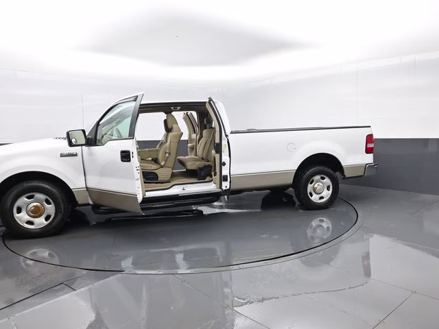 2007 White Ford F-150 XLT RWD Truck