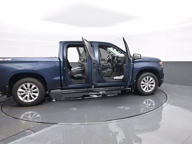 2019 Northsky Blue Metallic Chevrolet Silverado 1500 Custom 4X4 Truck