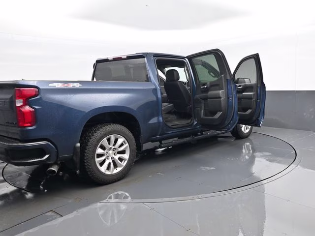 2019 Northsky Blue Metallic Chevrolet Silverado 1500 Custom 4X4 Truck