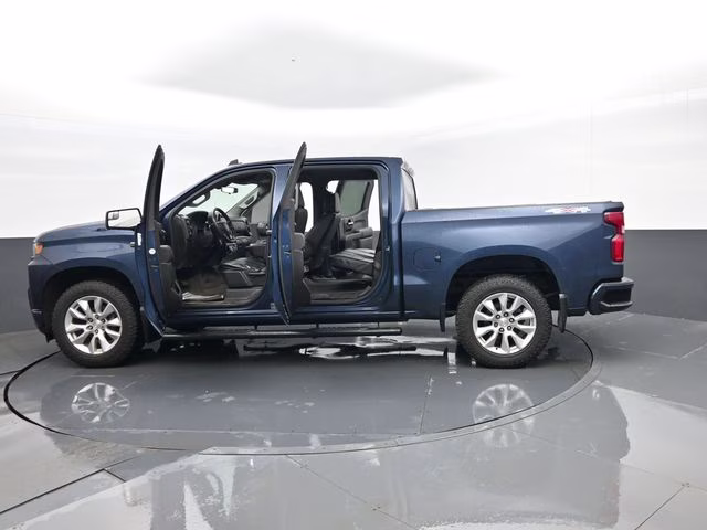 2019 Northsky Blue Metallic Chevrolet Silverado 1500 Custom 4X4 Truck