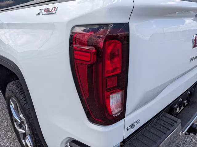 2025 Summit White GMC Sierra 1500 SLE 4X4 Truck