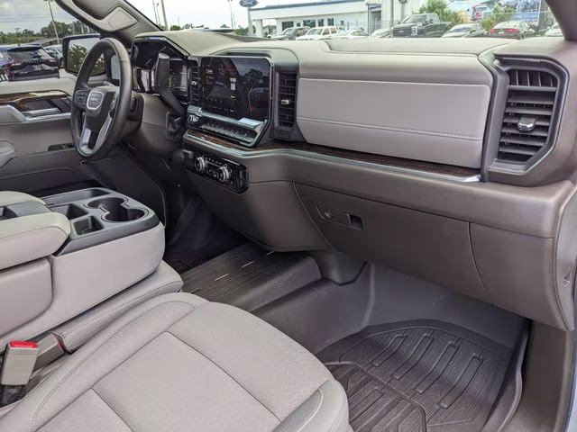 2025 Summit White GMC Sierra 1500 SLE 4X4 Truck