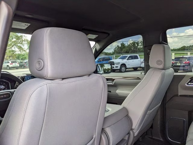 2025 Summit White GMC Sierra 1500 SLE 4X4 Truck