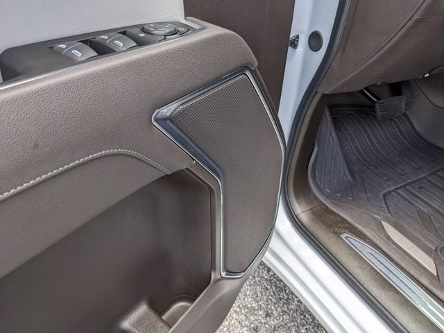 2025 Summit White GMC Sierra 1500 SLE 4X4 Truck