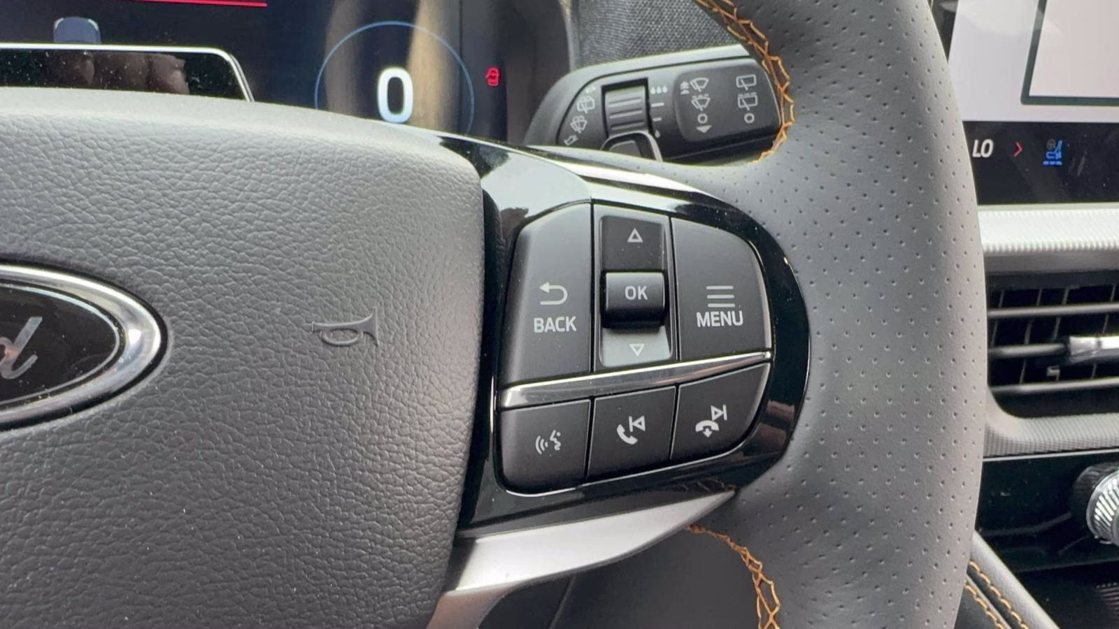 2026 White Ford Explorer Tremor 4X4 SUV