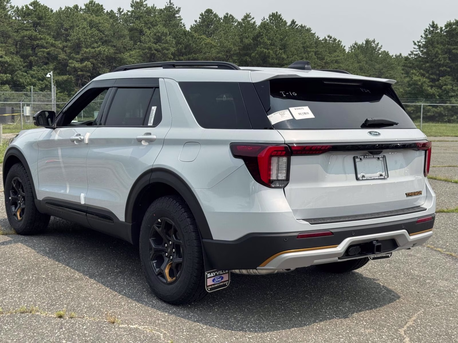 2026 White Ford Explorer Tremor 4X4 SUV