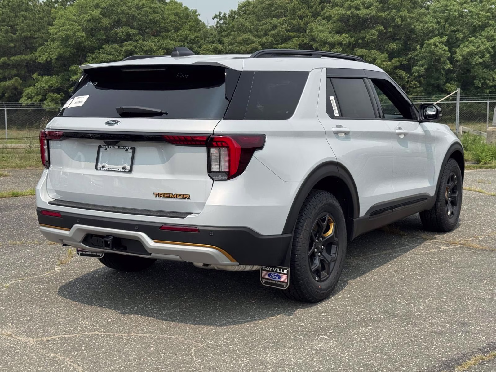 2026 White Ford Explorer Tremor 4X4 SUV