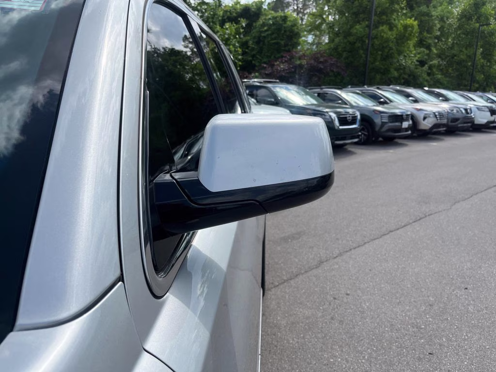 2016 Quicksilver Metallic GMC Yukon SLT RWD SUV