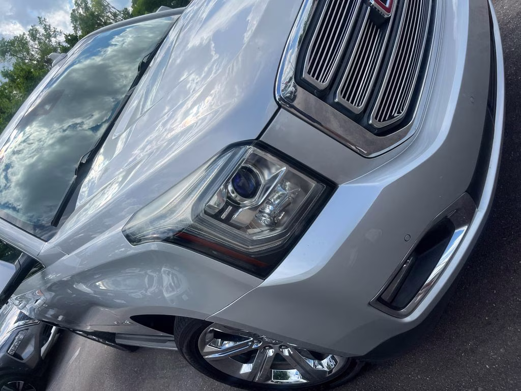 2016 Quicksilver Metallic GMC Yukon SLT RWD SUV