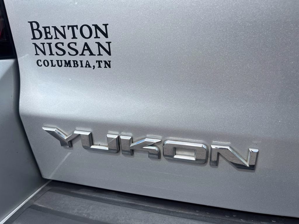 2016 Quicksilver Metallic GMC Yukon SLT RWD SUV