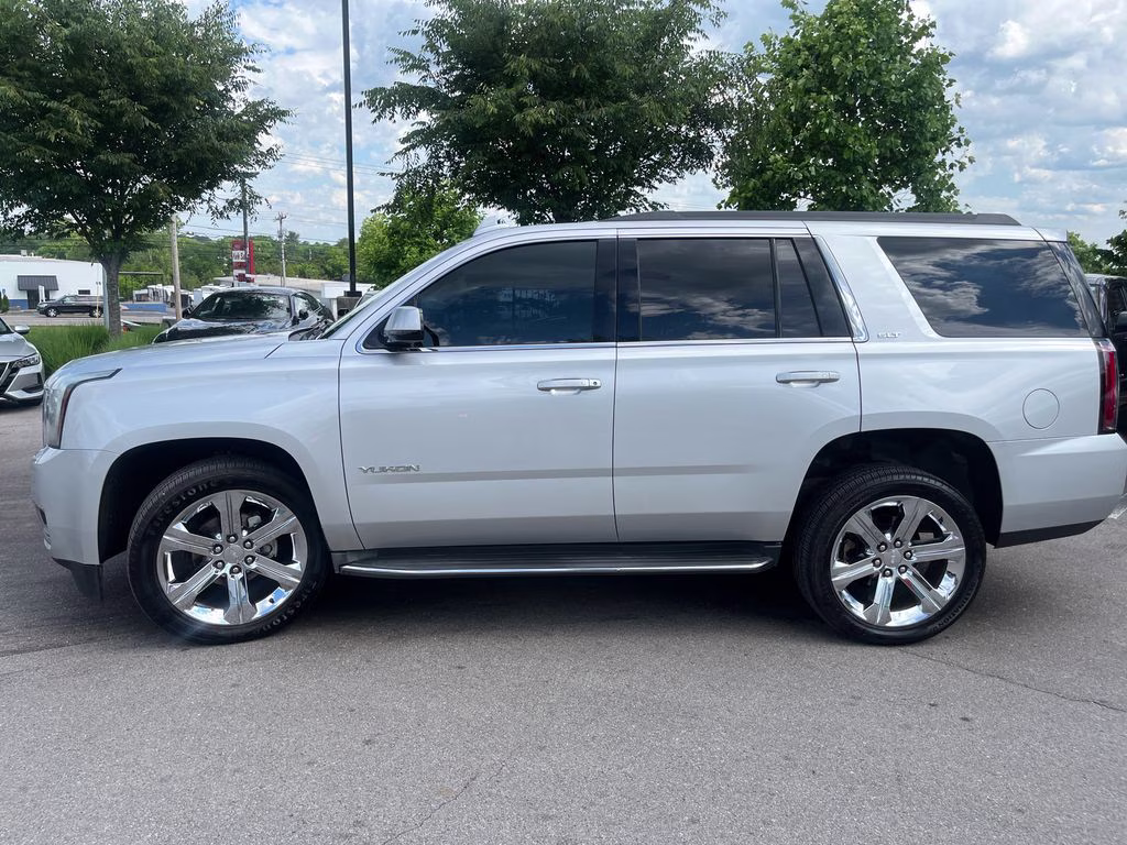 2016 Quicksilver Metallic GMC Yukon SLT RWD SUV