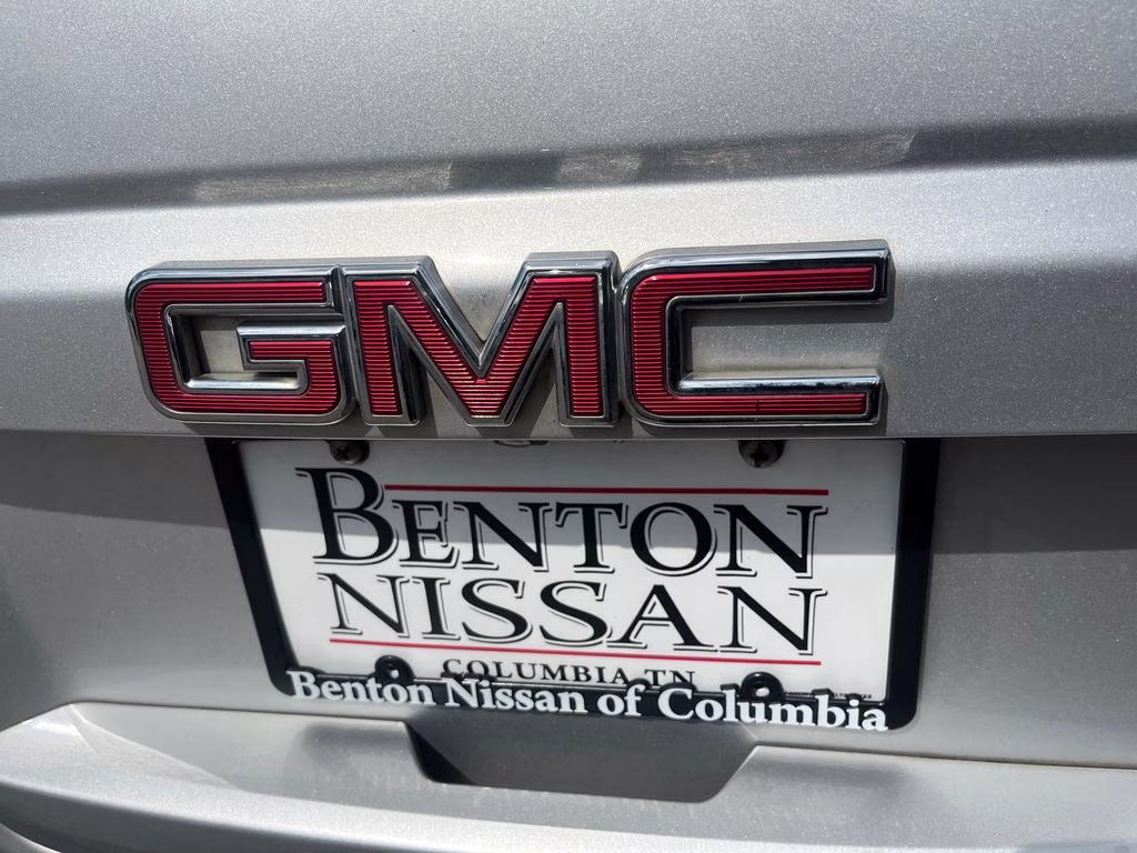 2016 Quicksilver Metallic GMC Yukon SLT RWD SUV