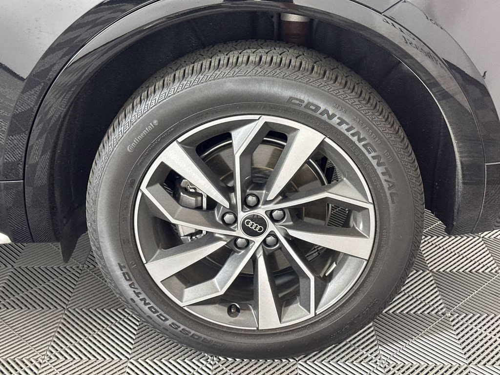 2024 Black Metallic Audi Q5 45 S line Premium AWD SUV