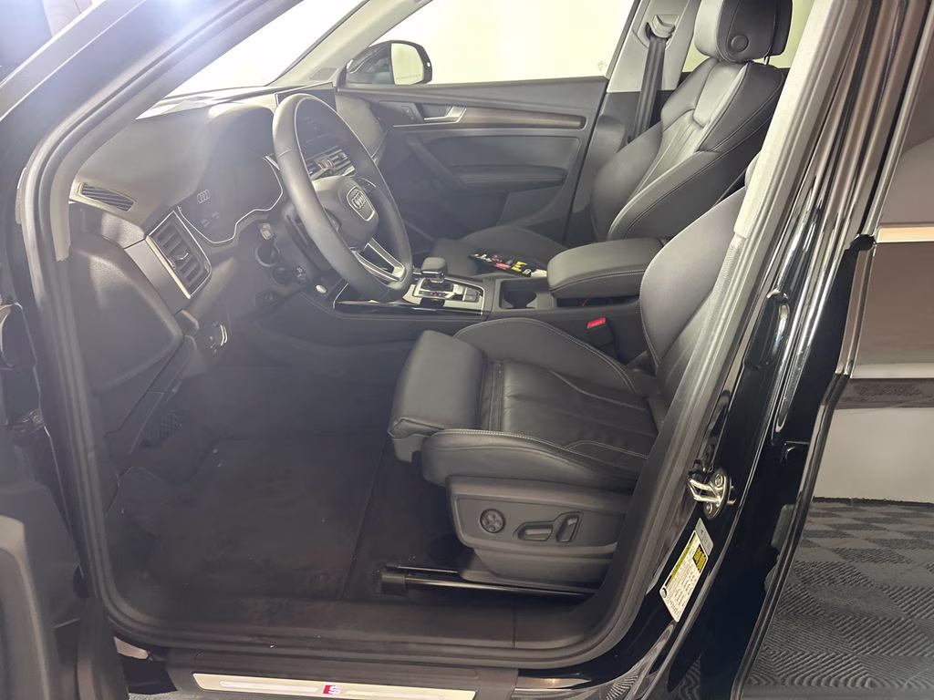 2024 Black Metallic Audi Q5 45 S line Premium AWD SUV