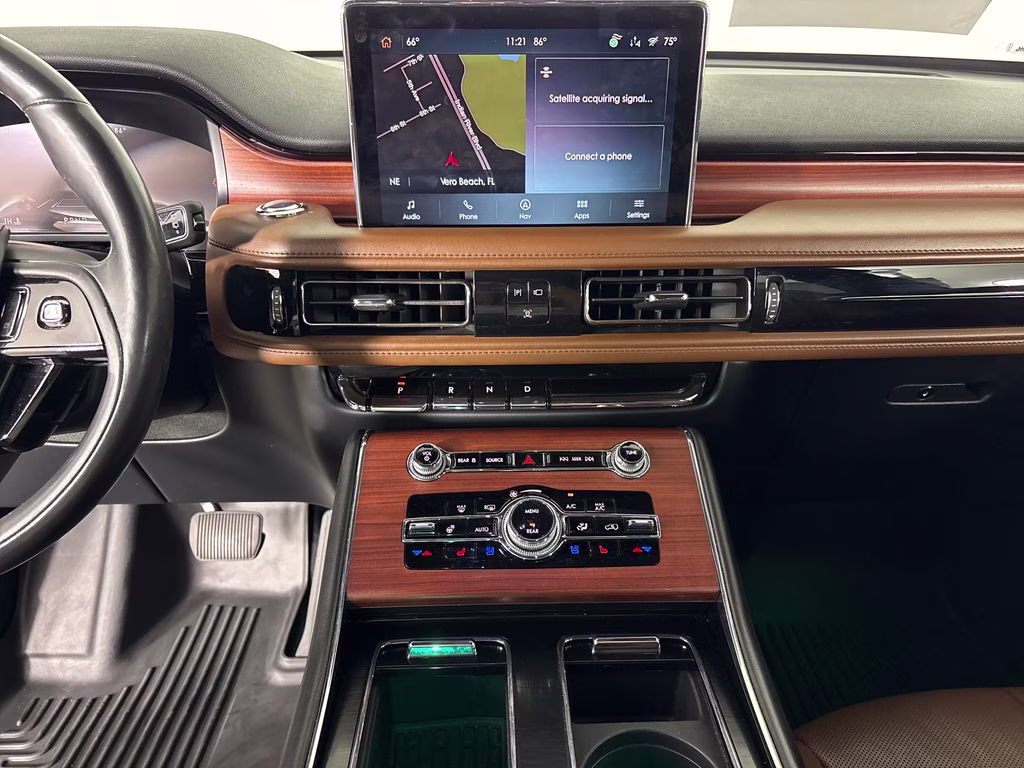 2021 Ceramic White Lincoln Aviator Reserve RWD SUV