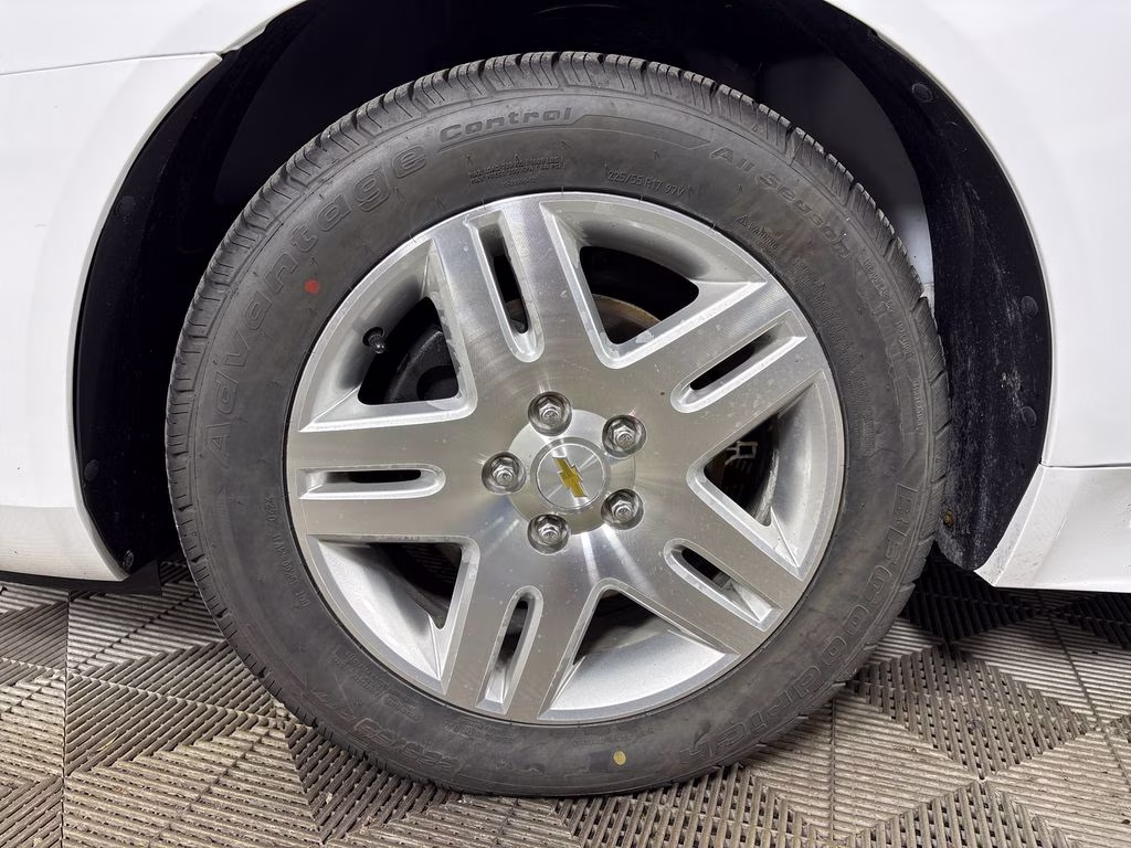 2011 Summit White Chevrolet Impala LT FWD Sedan