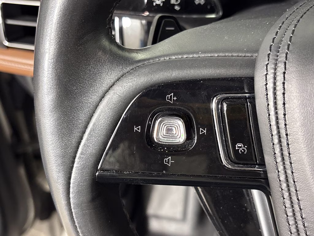 2021 Ceramic White Lincoln Aviator Reserve RWD SUV