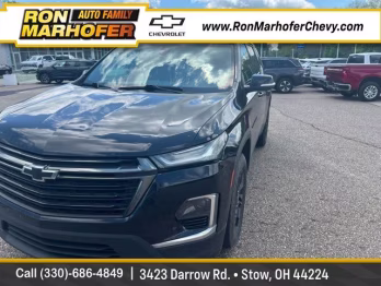 2022 Mosaic Black Metallic Chevrolet Traverse LT FWD SUV
