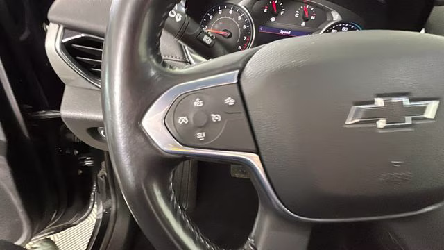 2022 Mosaic Black Metallic Chevrolet Traverse LT FWD SUV