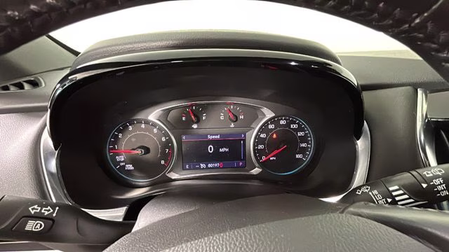 2022 Mosaic Black Metallic Chevrolet Traverse LT FWD SUV