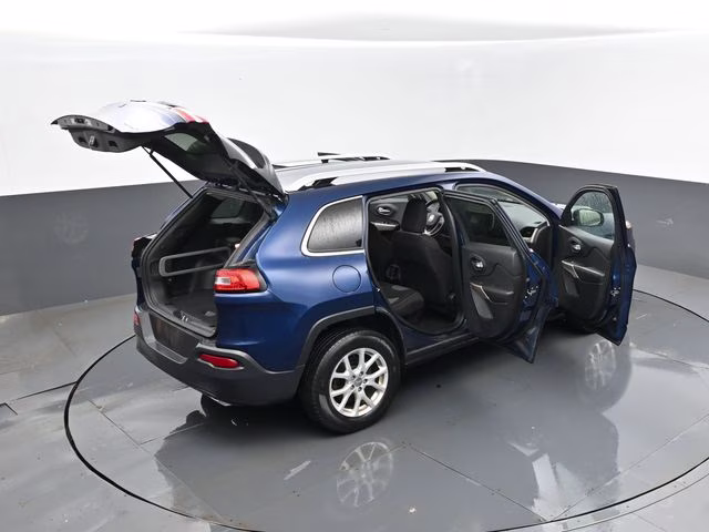 2018 Patriot Blue Pearlcoat Jeep Cherokee Latitude 4X4 SUV