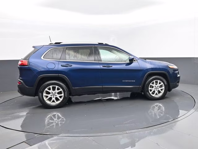 2018 Patriot Blue Pearlcoat Jeep Cherokee Latitude 4X4 SUV