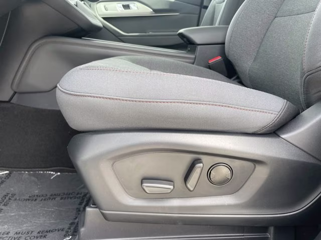 2026 Space White Metallic Ford Explorer Active RWD SUV