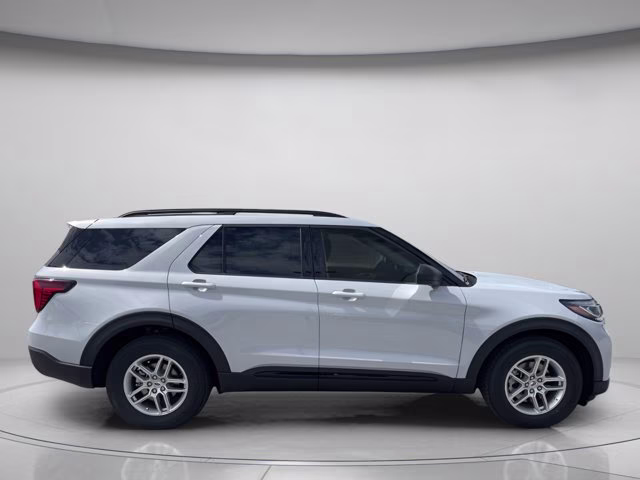 2026 Space White Metallic Ford Explorer Active RWD SUV