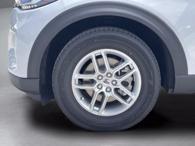 2026 Space White Metallic Ford Explorer Active RWD SUV