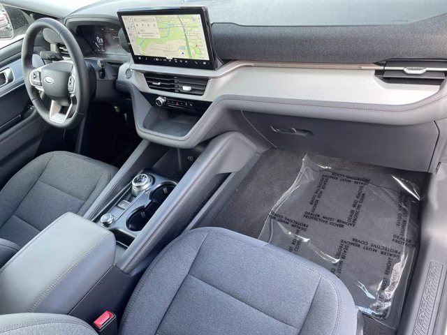 2026 Space White Metallic Ford Explorer Active RWD SUV