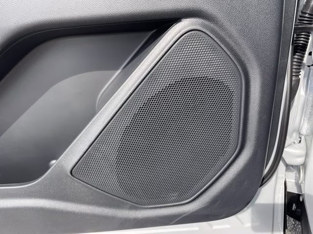 2026 Space White Metallic Ford Explorer Active RWD SUV