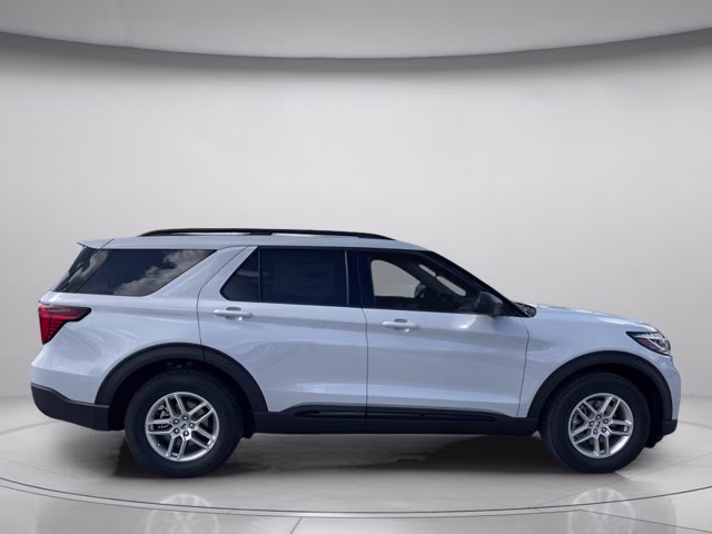 2026 Space White Metallic Ford Explorer Active RWD SUV