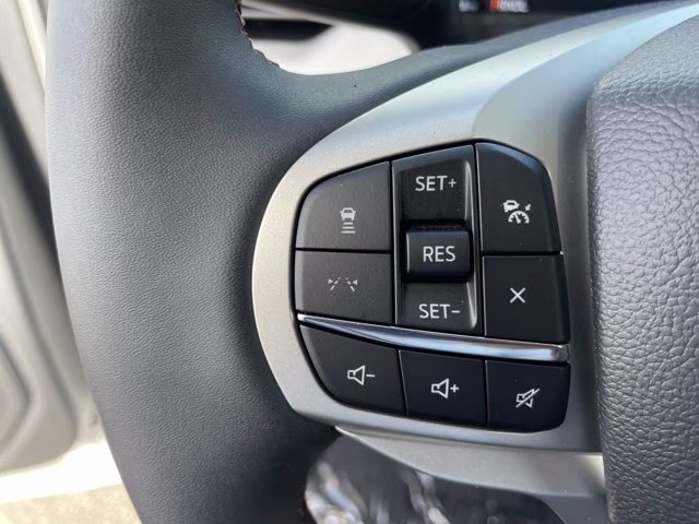 2026 Space White Metallic Ford Explorer Active RWD SUV