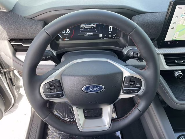 2026 Space White Metallic Ford Explorer Active RWD SUV