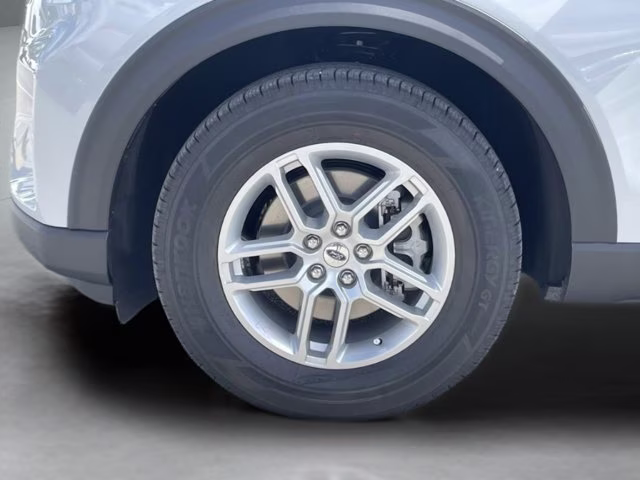 2026 Space White Metallic Ford Explorer Active RWD SUV