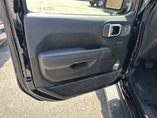 2023 Black Jeep Wrangler 4xe Sahara 4X4 Convertible