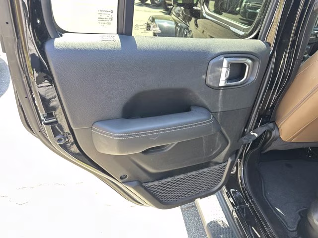 2023 Black Jeep Wrangler 4xe Sahara 4X4 Convertible