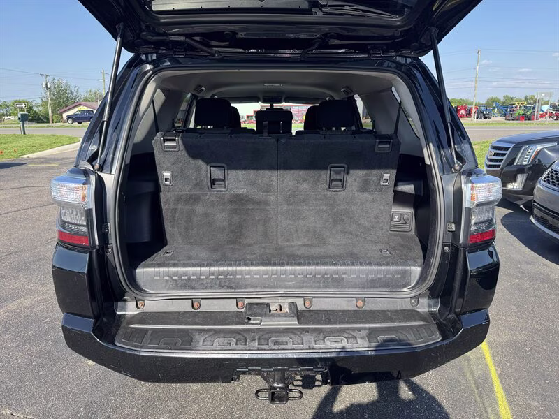 2016 Midnight Black Metallic Toyota 4Runner SR5 4X4 SUV