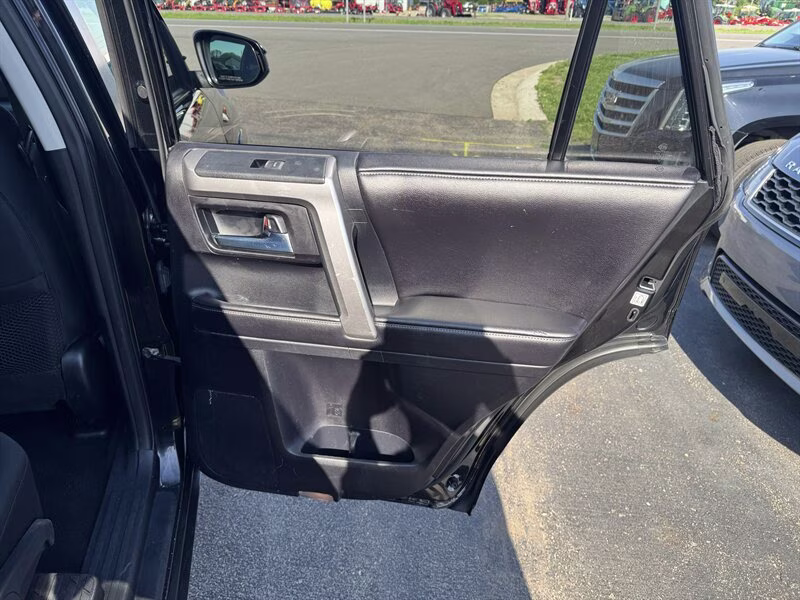 2016 Midnight Black Metallic Toyota 4Runner SR5 4X4 SUV