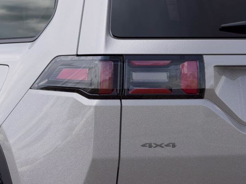 2026 Silver Zynith Clear Coat Jeep Cherokee Cherokee Laredo 4x4 4X4 SUV