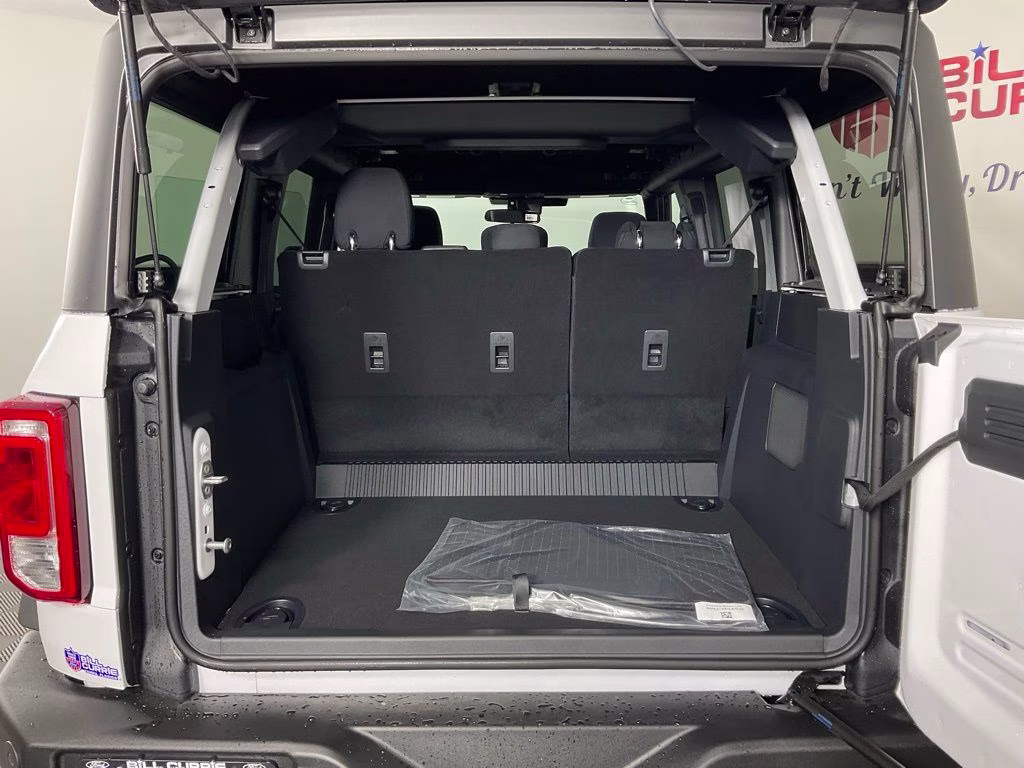 2026 Oxford White Ford Bronco Big Bend 4X4 SUV