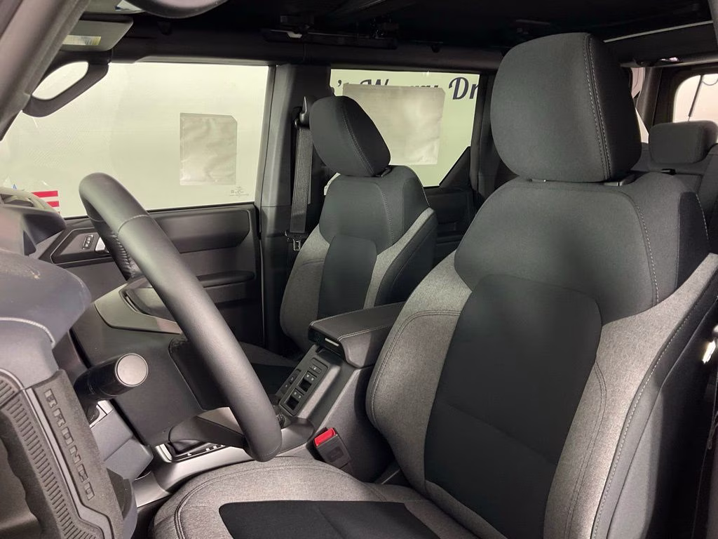2026 Oxford White Ford Bronco Big Bend 4X4 SUV