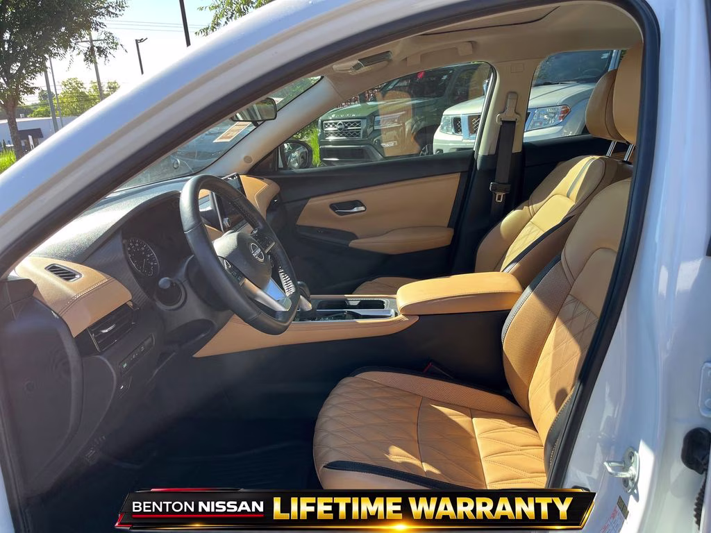 2025 Aspen White Tricoat Nissan Sentra SV FWD Sedan