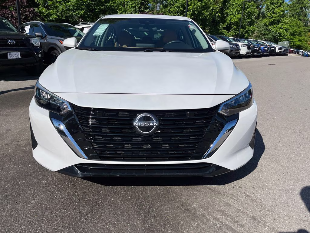 2025 Aspen White Tricoat Nissan Sentra SV FWD Sedan