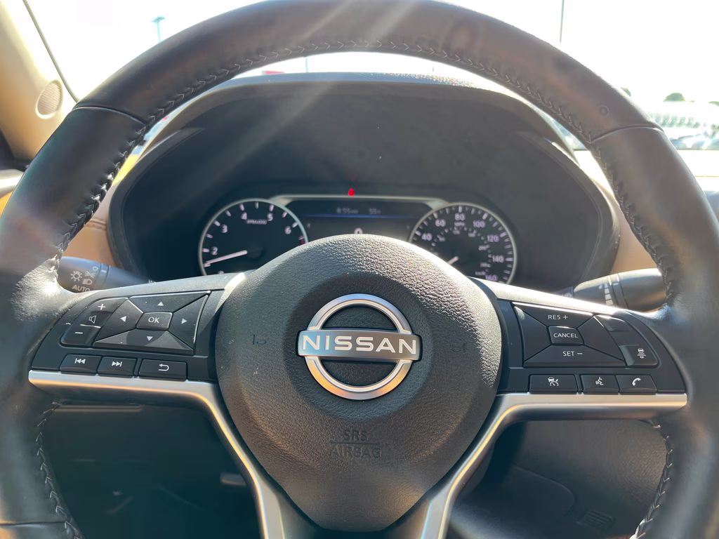 2025 Aspen White Tricoat Nissan Sentra SV FWD Sedan