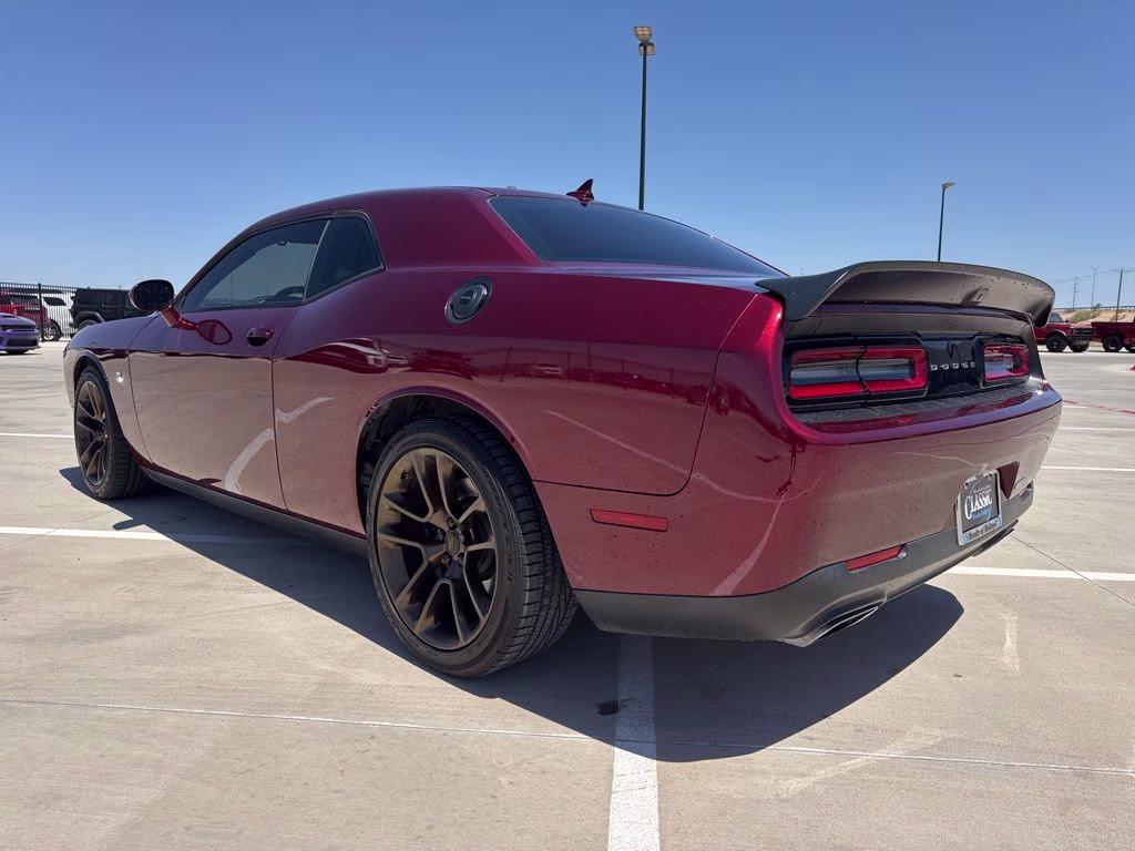 2021 Octane Red Pearlcoat Dodge Challenger R/T Scat Pack RWD Coupe