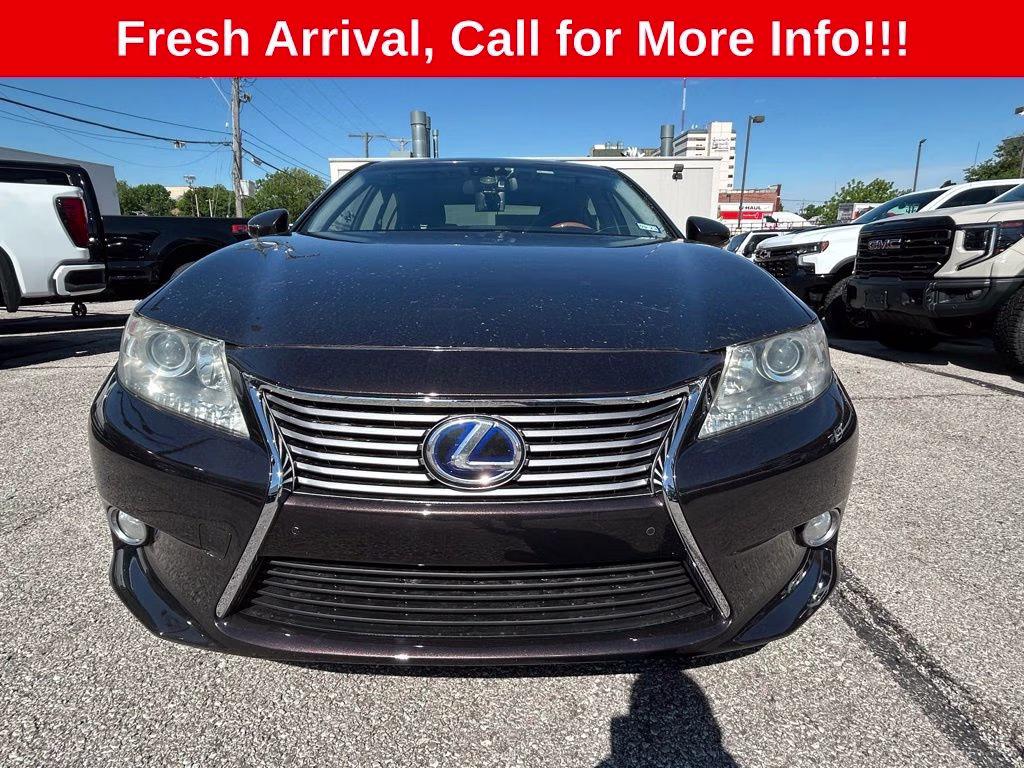 2013 Brown Lexus ES 300h FWD Sedan