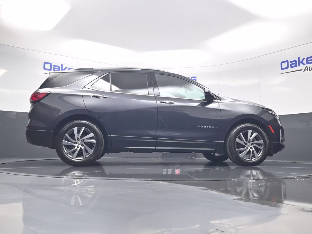 2022 Iron Gray Metallic Chevrolet Equinox Premier FWD SUV